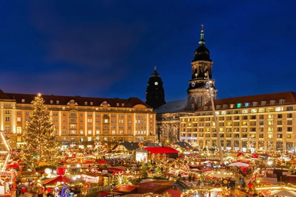 Mercaditos Navideños: Magia Europea en Cada Rincón